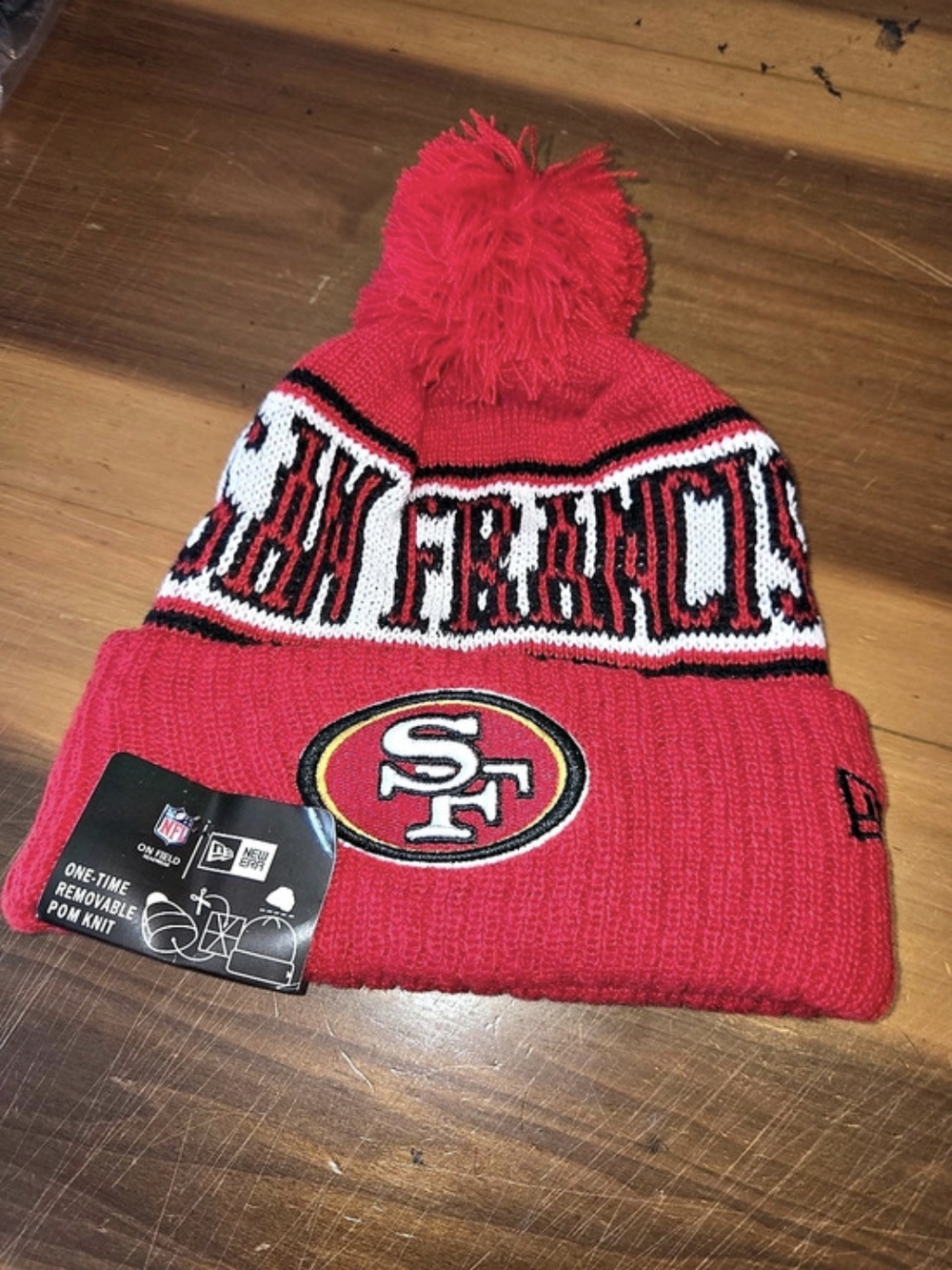New Era San Francisco 49ers NFL On-Field Sport Knit Beanie with Removable Pom
